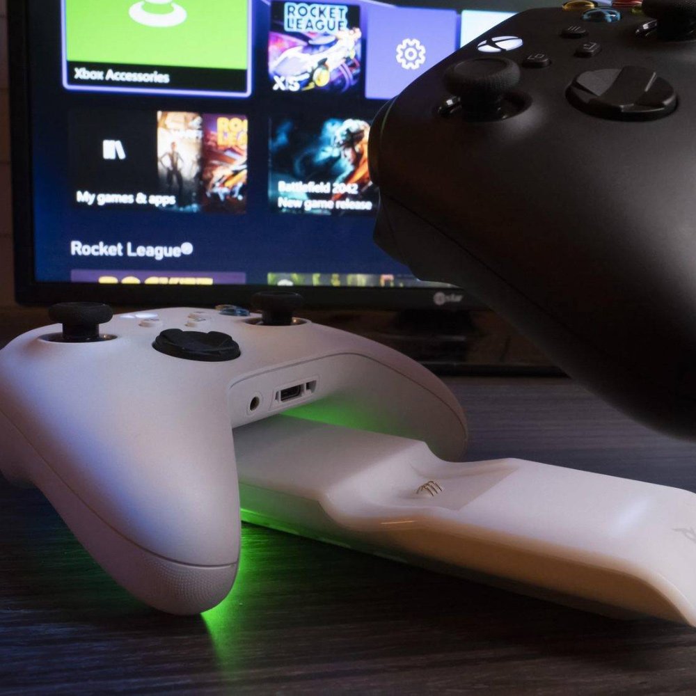 metavolt-dual-charger-for-xbox-series-x-white_049-009-eu-wh-Image_2