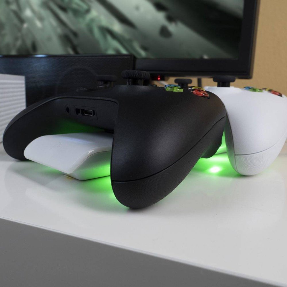 metavolt-dual-charger-for-xbox-series-x-white_049-009-eu-wh-Image_3